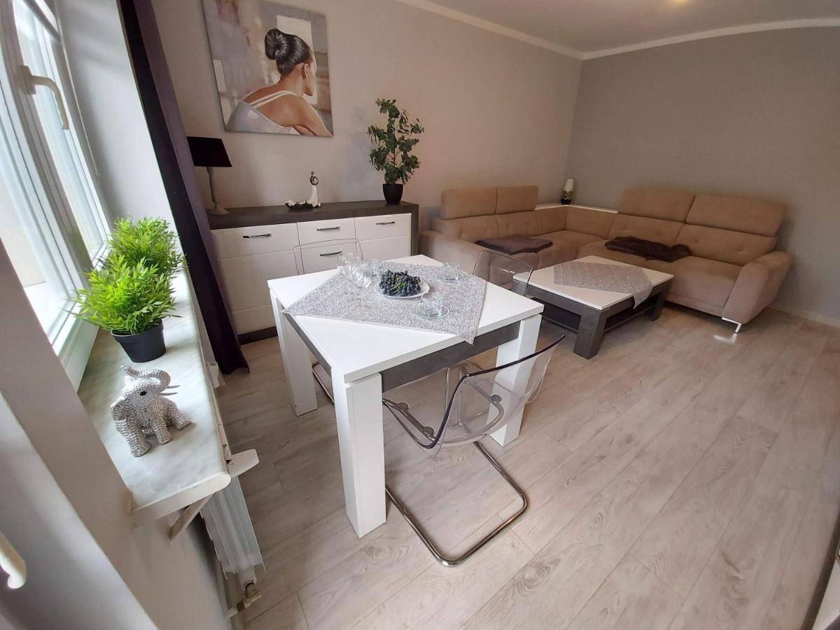 Apartament Ogrody/Jezyce Poznaň Exteriér fotografie